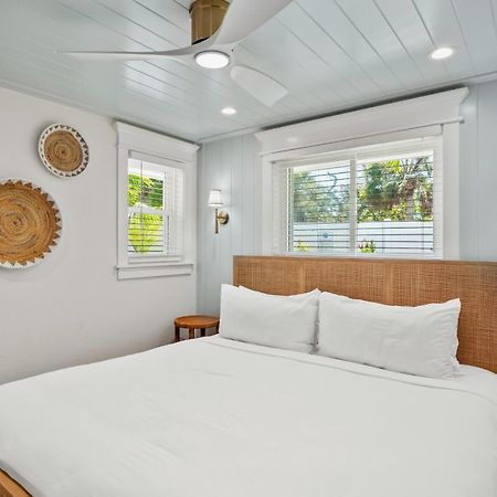 Tropical Breeze Resort Bee Ridge Exterior foto