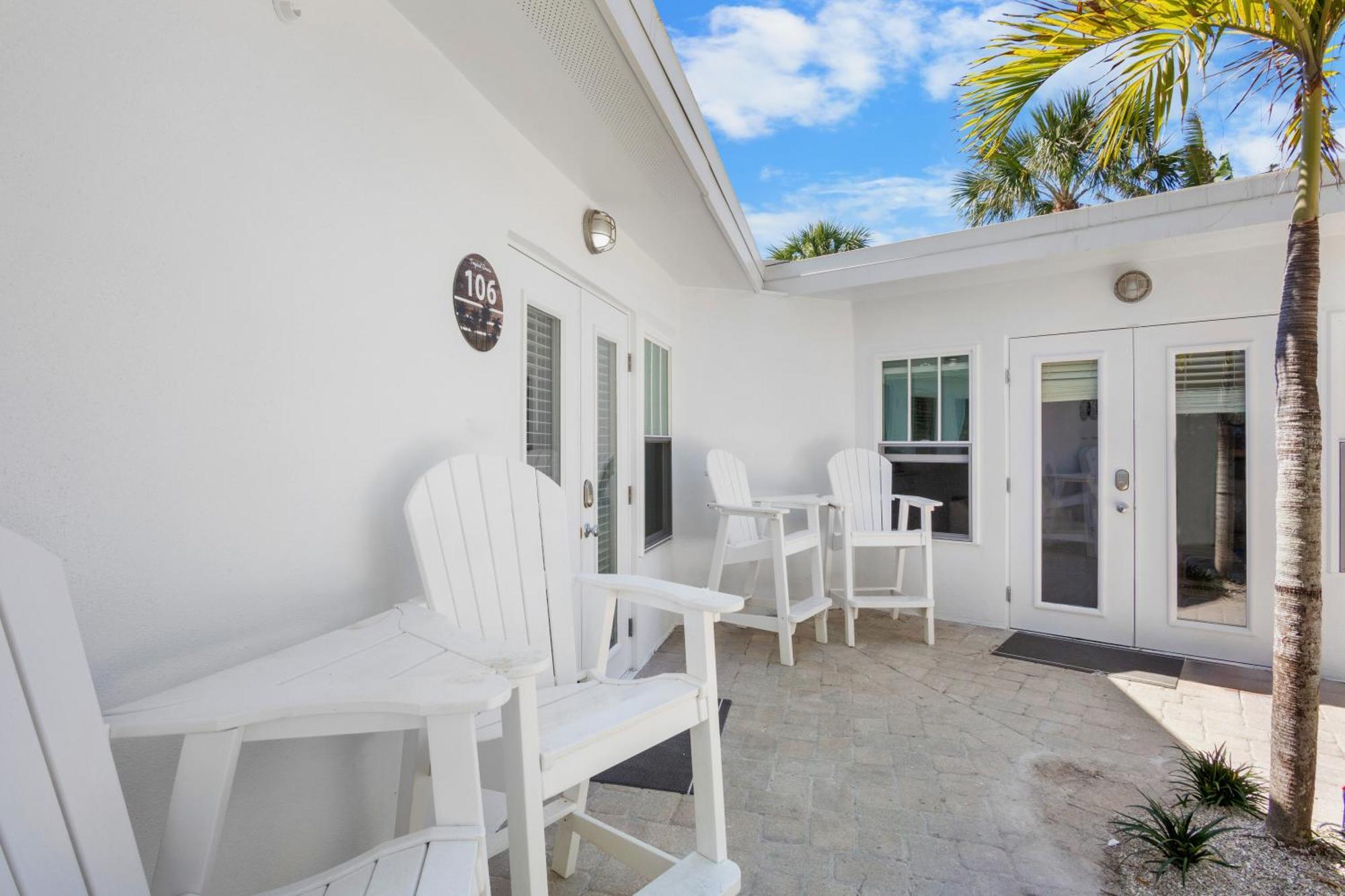 Tropical Breeze Resort Bee Ridge Exterior foto