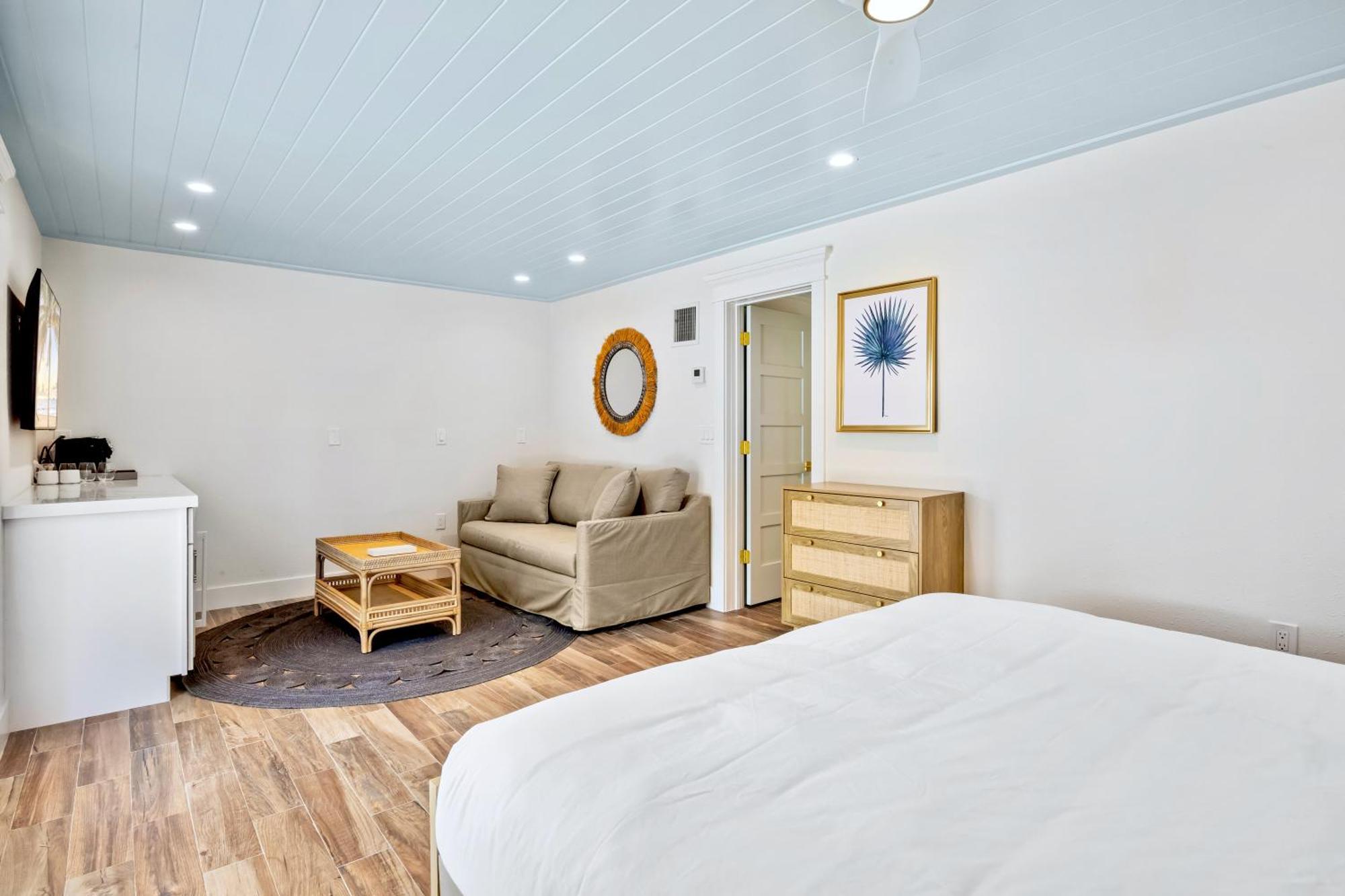 Tropical Breeze Resort Bee Ridge Exterior foto